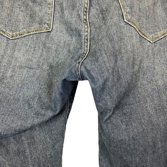 Old Navy Straight Mid Rise Raw Hem Womens Distressed Stretch Blue Jeans sz 14 - Picture 11 of 16